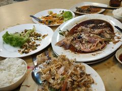 -大树下海鲜饭店