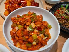 宫爆鸡丁-丝路东方虾仁水饺(北京路二宫汇嘉店)