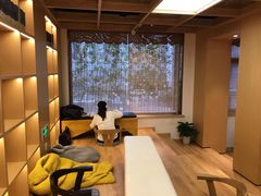 -漕河泾街道图书馆(漕河泾社区文化活动中心店)