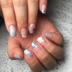 -摩睫+皮肤管理·科学美容中心