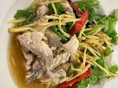 -J Daeng Seafood