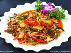 -关夫人餐厅(阳光广场店)