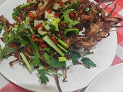-超越海鲜屋(飞龙物业店)