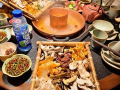 -菌自由丨野生菌火锅特色庭院餐厅(丽江古城店)