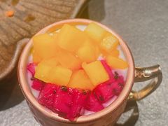 -铭牛烧肉·和牛海鲜自助(高新月牙湖店)