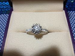 -威德钻石-克拉钻大本营(南京东路店)