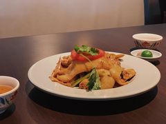 -大头虾越式风味餐厅(光明广场店)