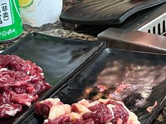 -牛里牛气· 榴莲海鲜鲜牛肉自助火锅·烤肉(横岗店)