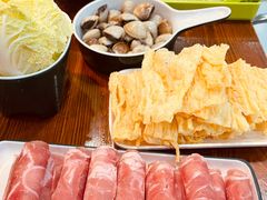 -老何家后安粉·糟粕醋海鲜火锅(三亚湾椰梦长廊店)