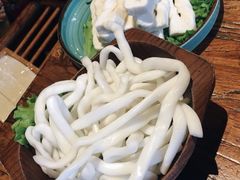 土豆粉-老牌坊云南鱼豆花火锅(爱建店)