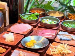 -银米·云南传统过桥米线(双廊黑金冠店)