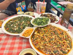 -江湖黑大兔(杨家坪店)