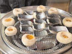 -围炉肉舍•炭烤活鳗•丹东海鲜烤肉(步行街店)