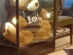 -愉肴麻辣香锅(中山路店)