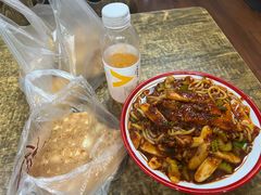 -玲玲米粉·新疆现炒米粉(大十字总店)