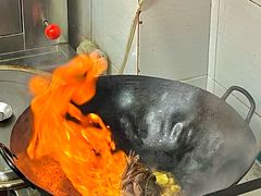 -鑫悦楼煎蟹·16年海鲜大排档