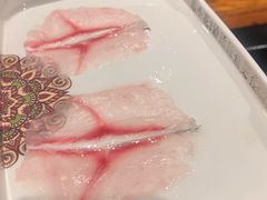 -老牌坊云南鱼豆花火锅(爱建店)