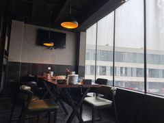 靠窗位-一乐韩国炸鸡(梅江店)