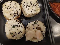 -小杨生煎(金山百联购物中心3楼店)