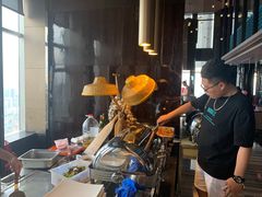 -唐拉雅秀酒店-西锦汇空中BBQ·思创餐厅