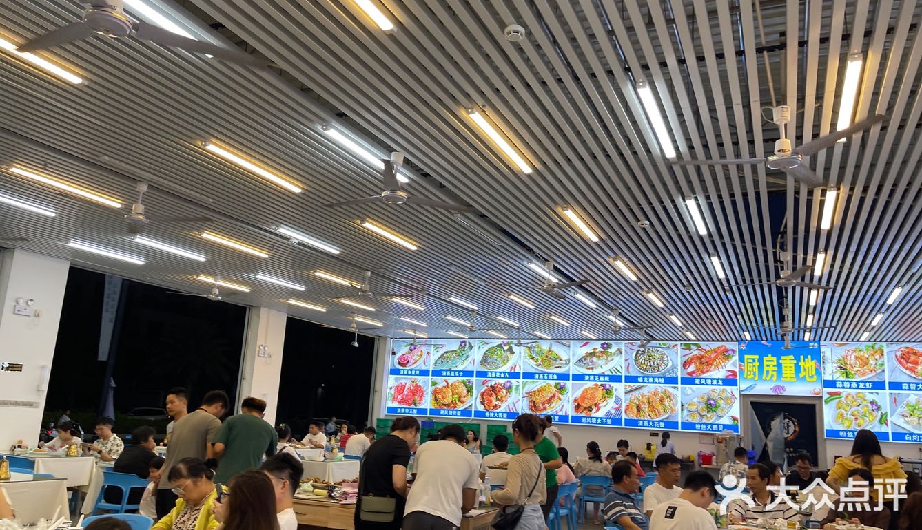 味道好极了，份量也很足，推荐大家购买，蟹