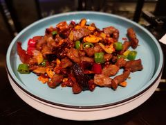 香脆菌香猪颈肉-大理实力希尔顿酒店御璽中餐厅YUXI – CHINESE RESTAURANT