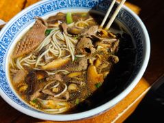 -沪西老弄堂面馆(定西路店)