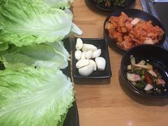 -肉甲韩国木炭烤肉(新壹街1店)