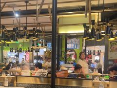 -洪氏嗨捞·猪肚鸡火锅(阳光天地店)