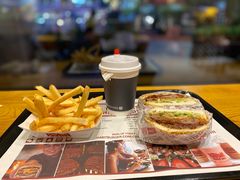 BBQ培根牛肉特堡-The Habit Burger Grill 哈比特汉堡(爱琴海店)