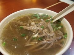 -佬钱湾仔(衣裳街店)