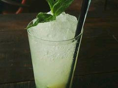 -山港凯悦酒店·BEBA海滩烧烤餐厅酒吧