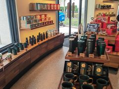 -星巴克(迪士尼小镇店)