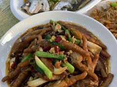-丹水桥地锅鱼·翘嘴鲌·地方特色全鱼宴(丹江口大坝店)
