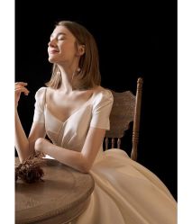 -NaNa婚纱礼服馆