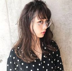 -茶发Salon·烫发染发理发