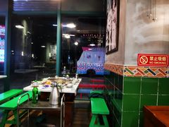 -憨铁匠老火锅(龙岗万科里店)