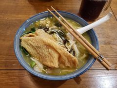 老坛酸菜鱼米线-猫爷的腔调·黔小馆(交大医学住宅区店)