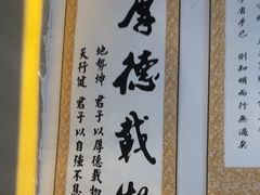 -荒岛实景沉浸密室(江汉路1店)