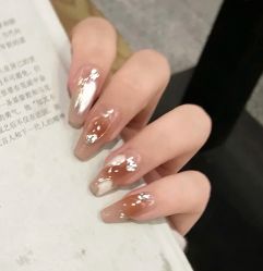 -悦指间美甲美睫