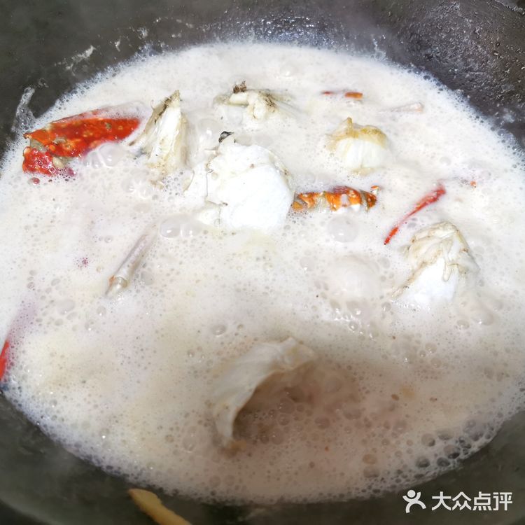 不要加水哈 烧熟后 加一只打散的鸡蛋 咖喱块