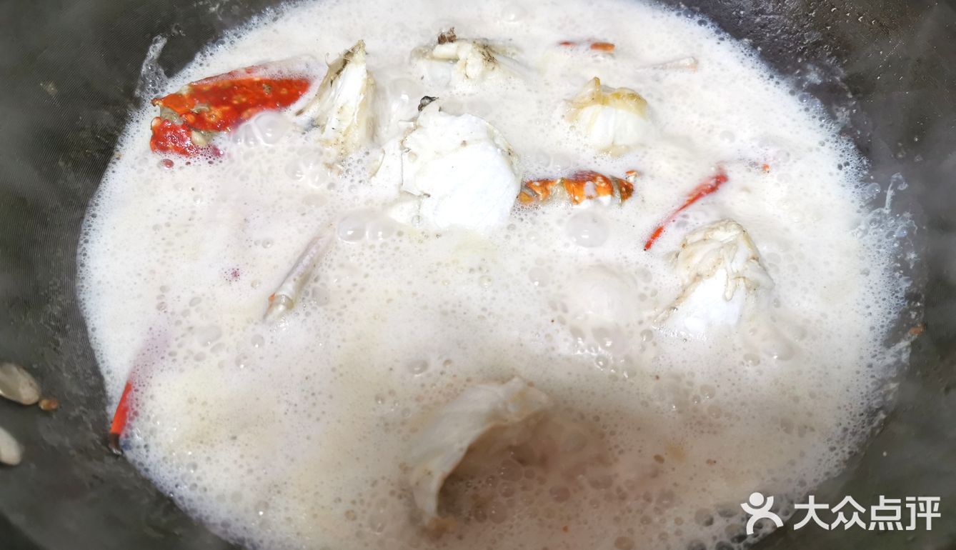 不要加水哈 烧熟后 加一只打散的鸡蛋 咖喱块