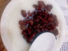 红豆双皮奶-沙湾姜埋奶(兴新包店)