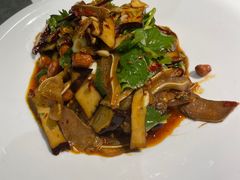 -费大厨辣椒炒肉(万家丽一店)