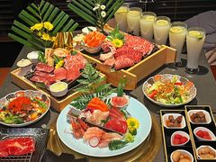 -铭牛烧肉·和牛海鲜自助(高新月牙湖店)