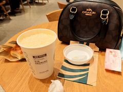 -星巴克(广州淘金路店)