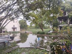 -梁鸿湿地丽笙度假酒店大堂吧