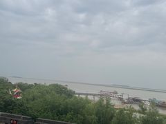 -巴陵广场