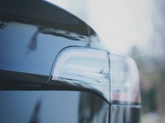 -TESLA 特斯拉(广州天环广场体验店)