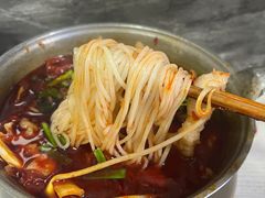 -铁锅哥米线